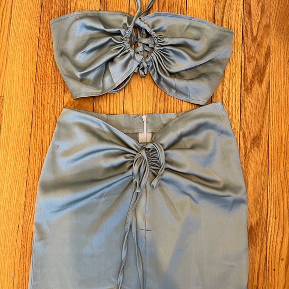 Matching set - Picture 2 of 3